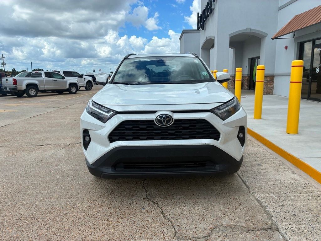 2025 Toyota RAV4 XLE Premium — photo 2