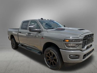 2026 RAM Ram 2500 RAM 2500 BLACK EXPRESS CREW CAB 4X4 6'4' BOX