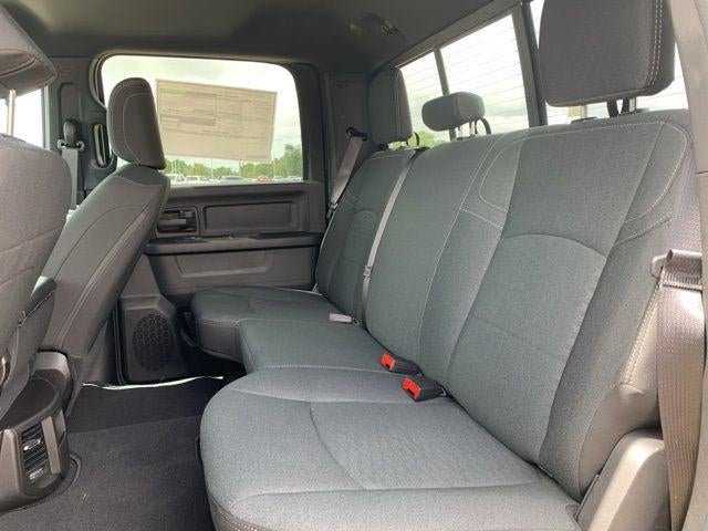 2026 RAM 2500 RAM 2500 BLACK EXPRESS CREW CAB 4X4 6'4' BOX
