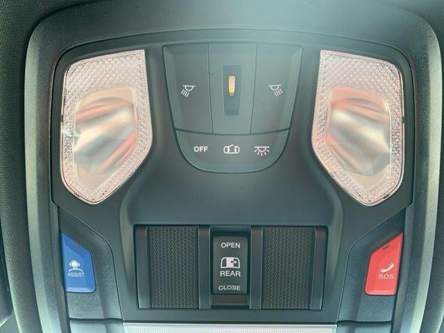 2026 RAM 2500 RAM 2500 BLACK EXPRESS CREW CAB 4X4 6'4' BOX