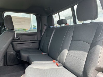 2026 RAM Ram 2500 RAM 2500 BLACK EXPRESS CREW CAB 4X4 6'4' BOX