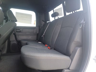 2026 RAM Ram 2500 RAM 2500 BLACK EXPRESS CREW CAB 4X4 6'4' BOX