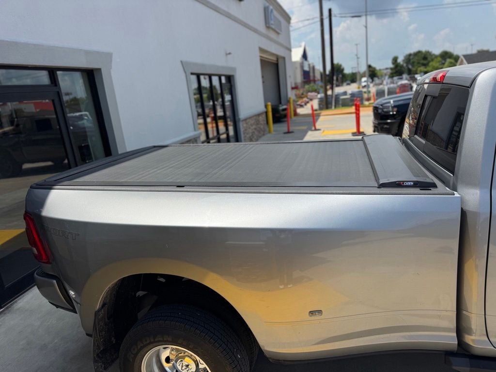 2024 RAM 3500 Laramie Crew Cab 4x4 8' Box