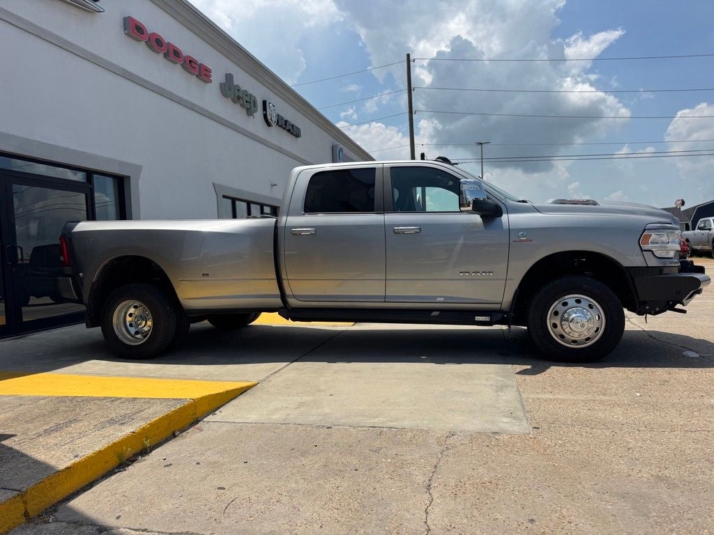 2024 RAM 3500 Laramie Crew Cab 4x4 8' Box