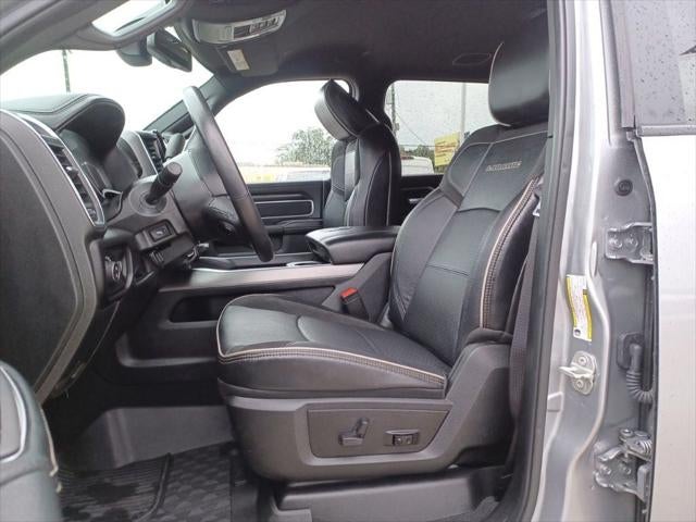 2024 RAM 3500 Laramie Crew Cab 4x4 8' Box