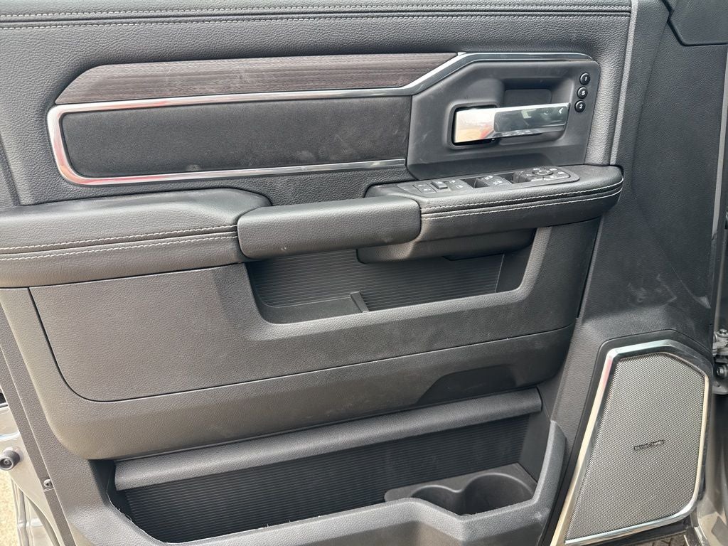 2026 RAM Ram 3500 RAM 3500 LARAMIE CREW CAB 4X4 8' BOX