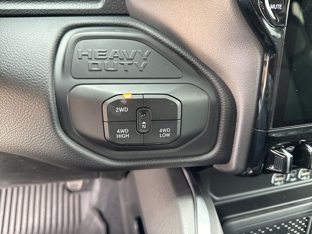 2026 RAM Ram 3500 RAM 3500 LARAMIE CREW CAB 4X4 8' BOX