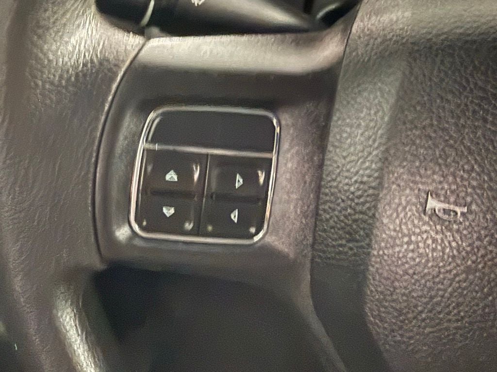 2020 RAM 1500 Classic Tradesman Crew Cab 4x2 5'7' Box