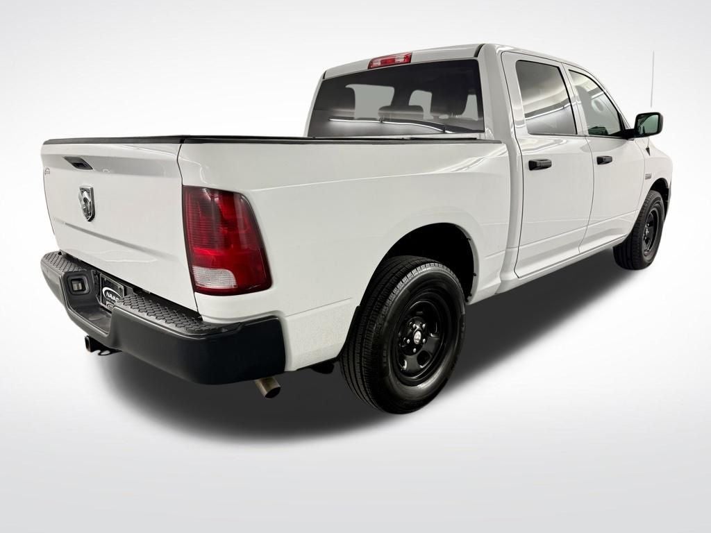 2020 RAM 1500 Classic Tradesman Crew Cab 4x2 5'7' Box