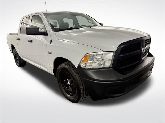 2020 RAM 1500 Classic Tradesman Crew Cab 4x2 5'7' Box