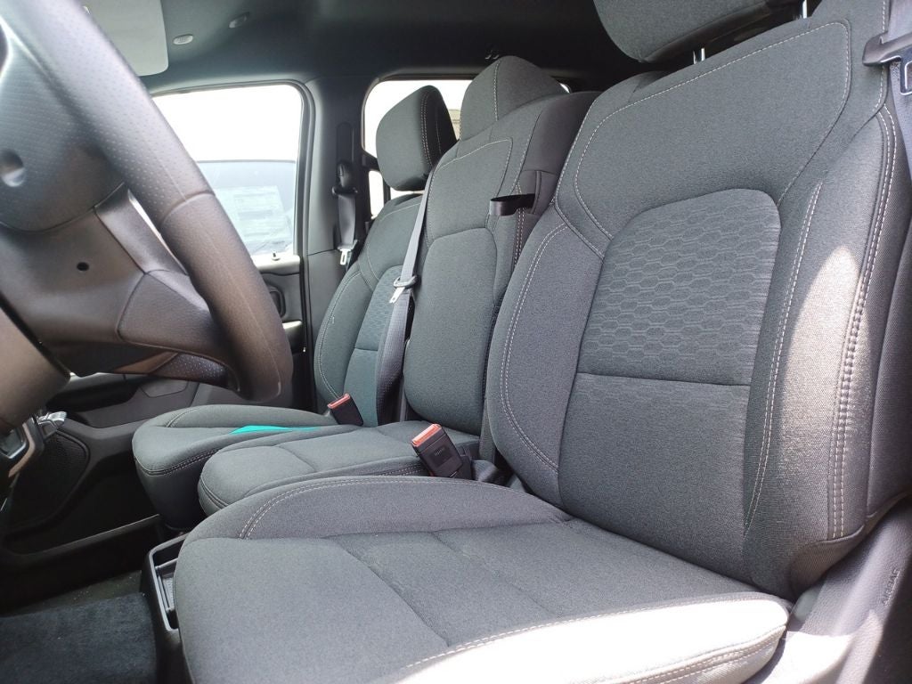 2026 RAM Ram 1500 RAM 1500 EXPRESS CREW CAB 4X2 5'7' BOX
