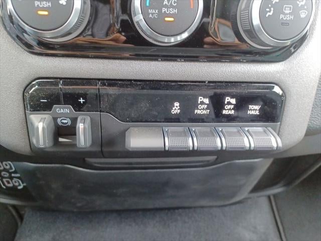 2026 RAM Ram 1500 RAM 1500 EXPRESS CREW CAB 4X2 5'7' BOX