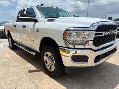 2020 RAM 2500 Tradesman Crew Cab 4x4 6'4' Box