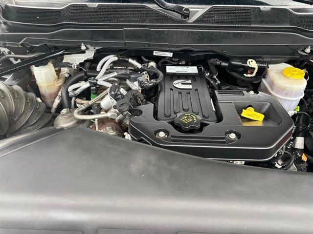 2025 RAM 2500 Tradesman Crew Cab 4x4 6'4' Box