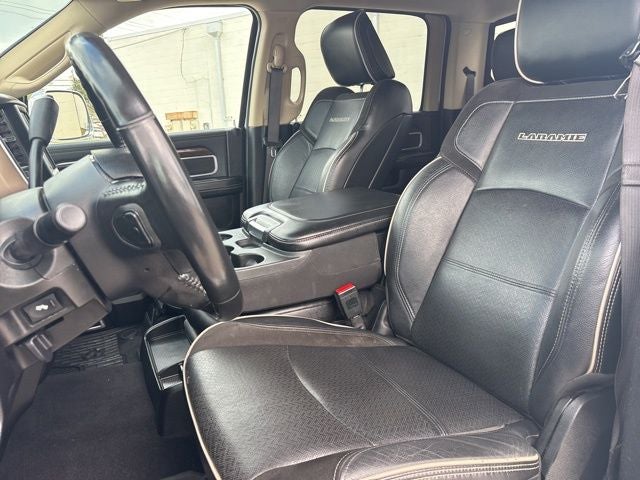 2022 RAM 2500 Laramie Crew Cab 4x4 6'4' Box