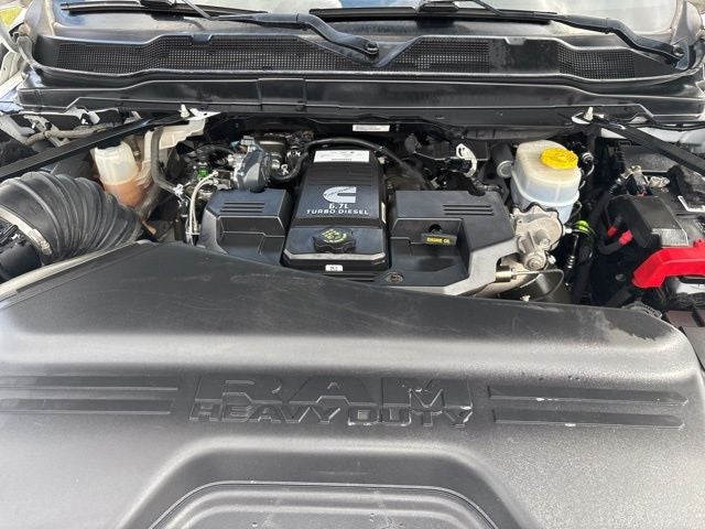 2022 RAM 2500 Laramie Crew Cab 4x4 6'4' Box