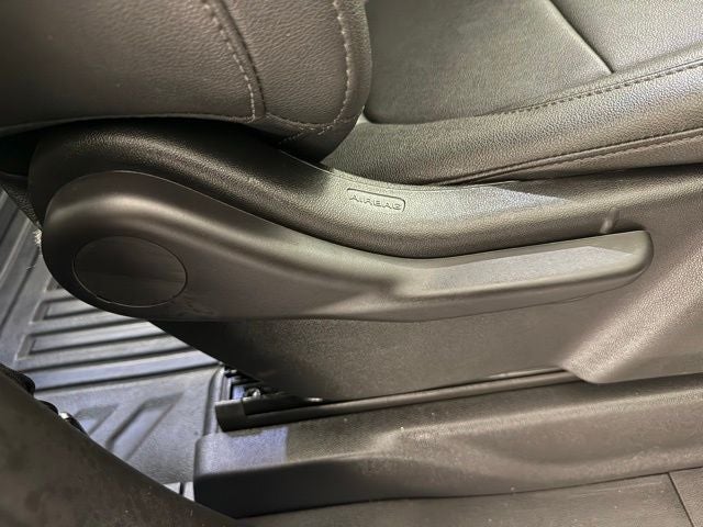 2021 Chevrolet Silverado 1500 2WD Crew Cab Short Bed WT