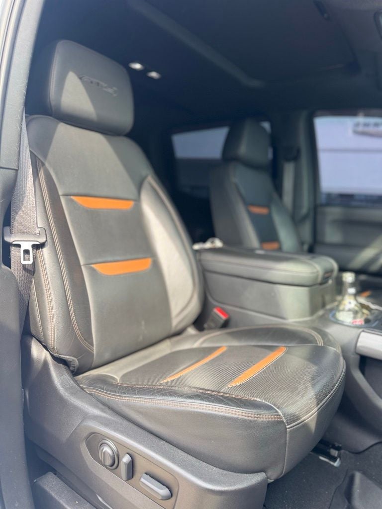 2022 GMC Sierra 1500 Limited 4WD Crew Cab Short Box AT4