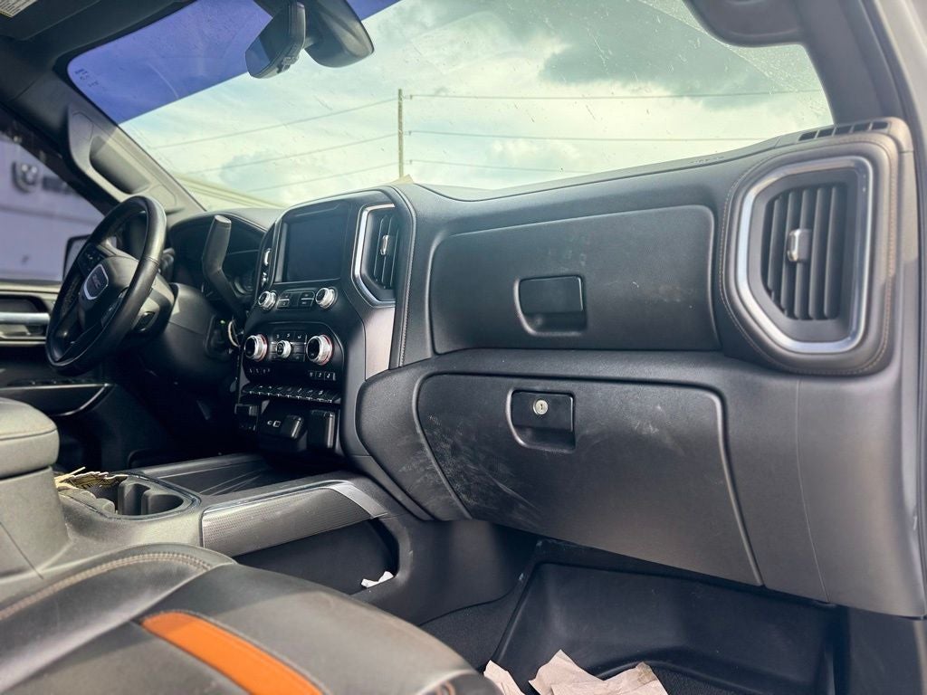 2022 GMC Sierra 1500 Limited 4WD Crew Cab Short Box AT4