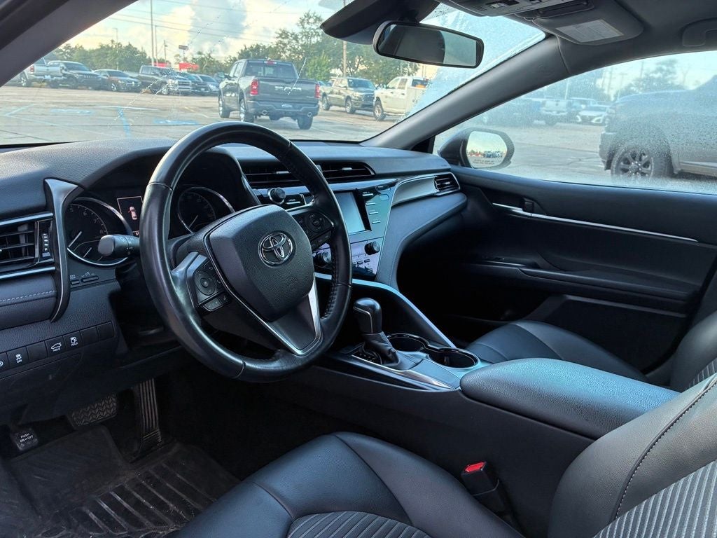 2020 Toyota Camry SE