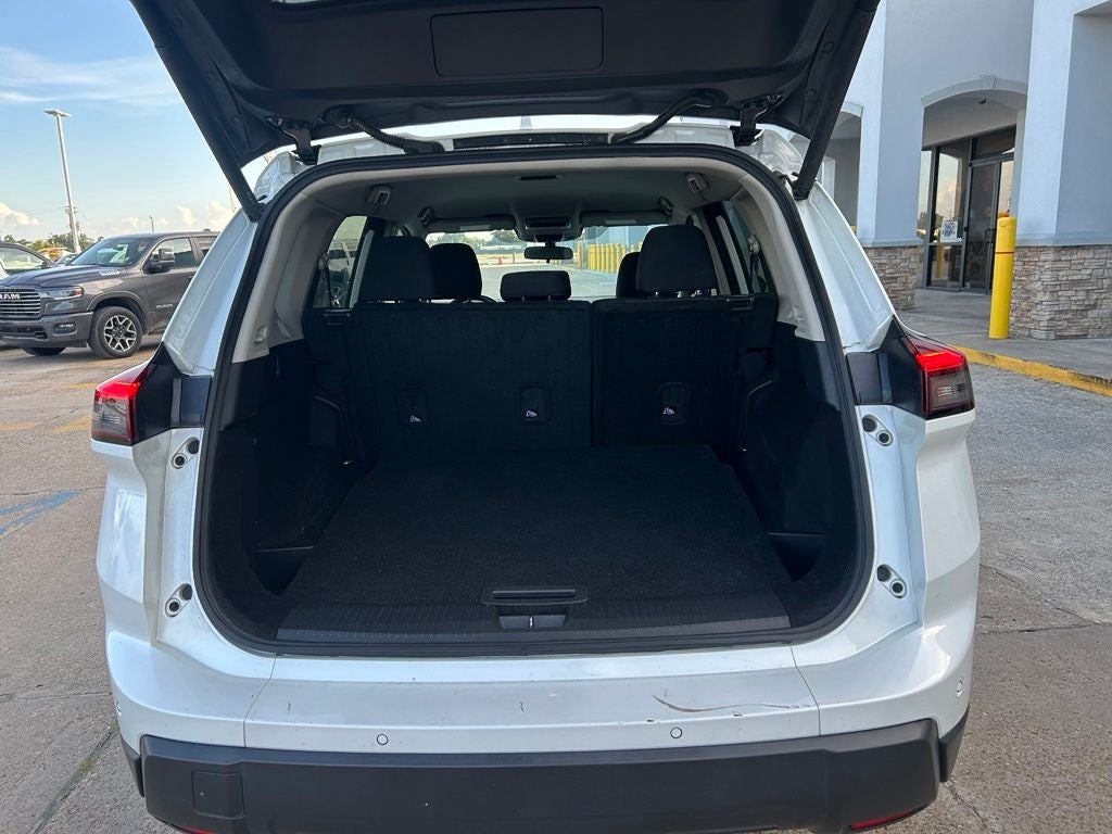 2024 Nissan Rogue SV
