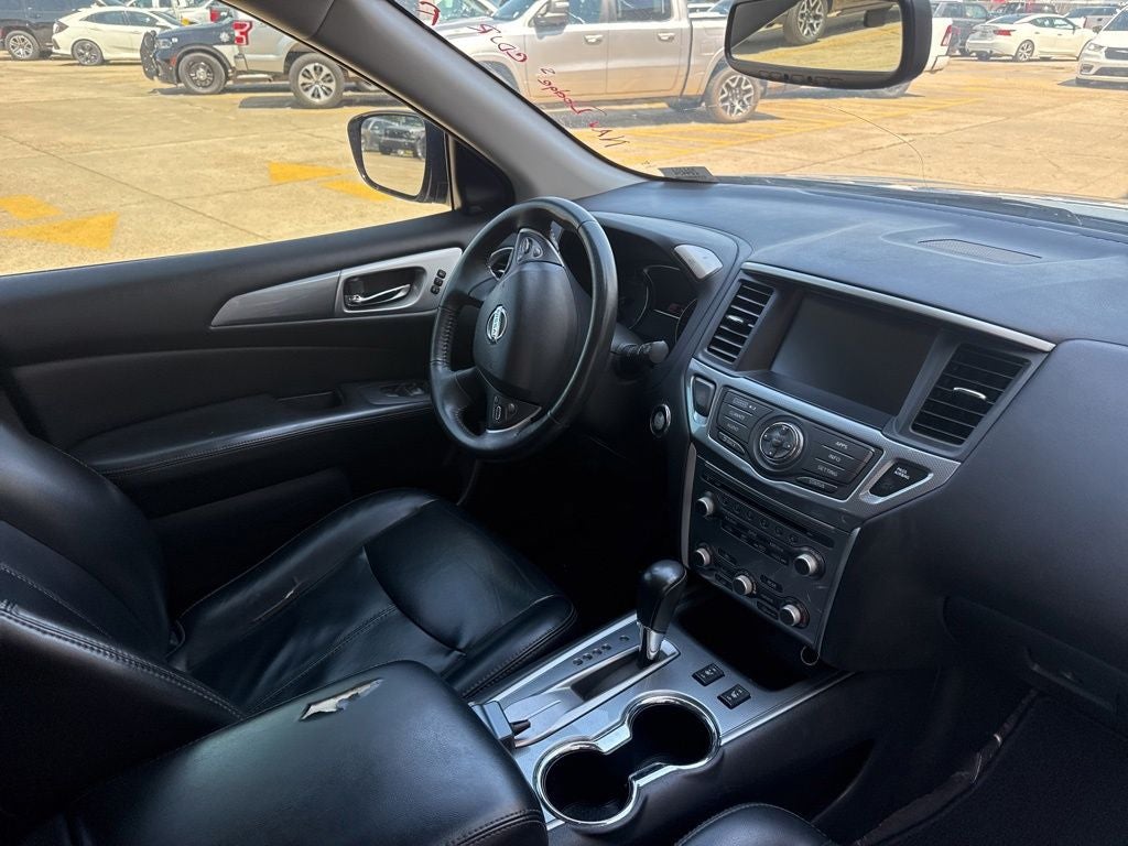 2017 Nissan Pathfinder SL