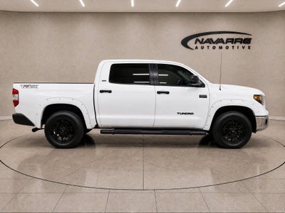 2018 Toyota Tundra SR5 5.7L V8