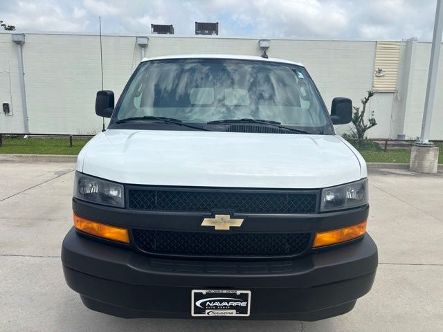 2023 Chevrolet Express 3500 LS Passenger