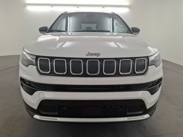 2022 Jeep Compass Limited — photo 2
