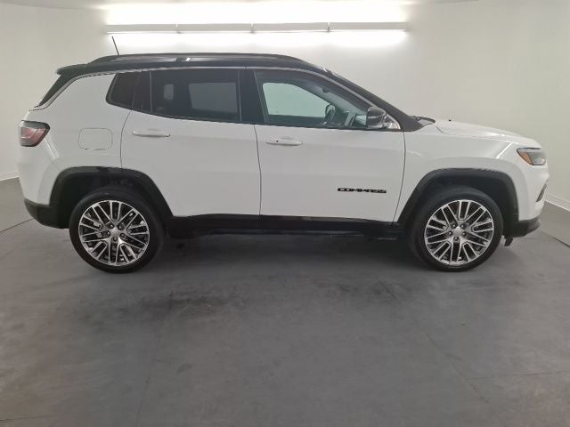 2022 Jeep Compass Limited — photo 8