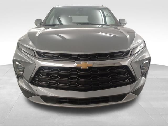 2024 Chevrolet Blazer LT — photo 2