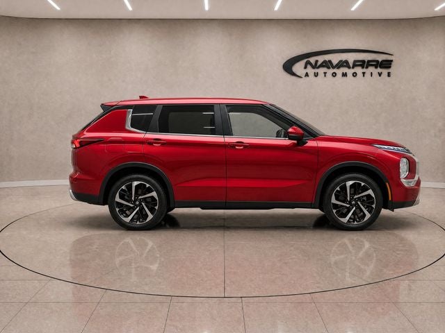 2023 Mitsubishi Outlander SE