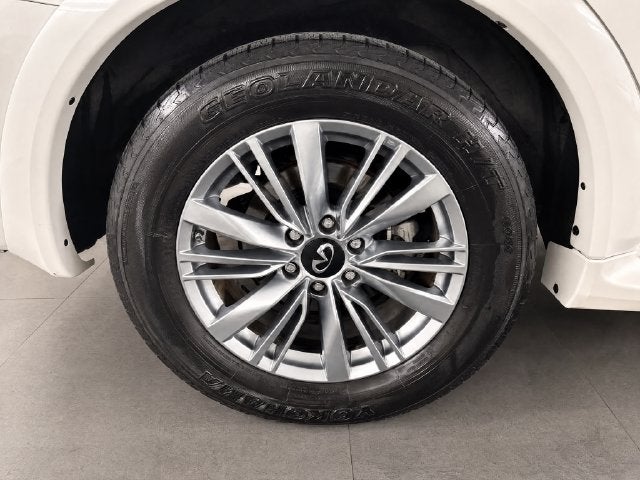 2022 INFINITI QX80 LUXE