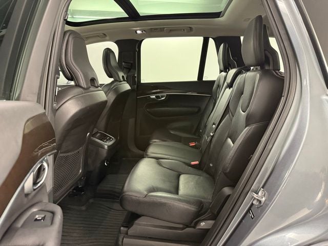 2019 Volvo XC90 T6 Momentum