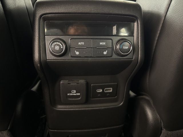 2022 GMC Acadia AT4