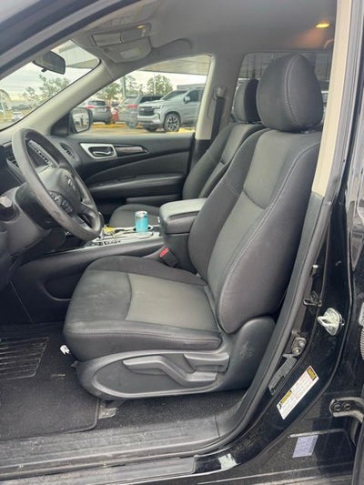 2019 Nissan Pathfinder S