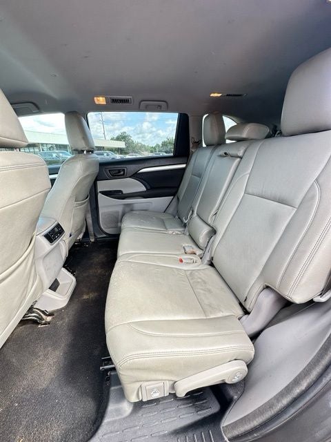 2018 Toyota Highlander LE