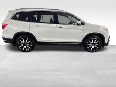 2022 Honda Pilot Touring 7-Passenger