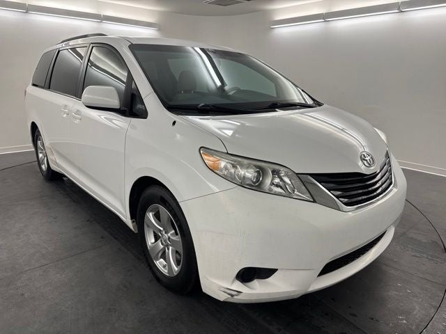2013 Toyota Sienna LE