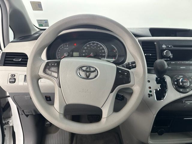 2013 Toyota Sienna LE