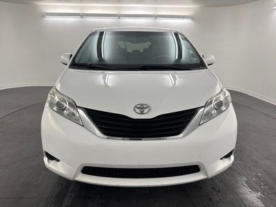 2013 Toyota Sienna LE