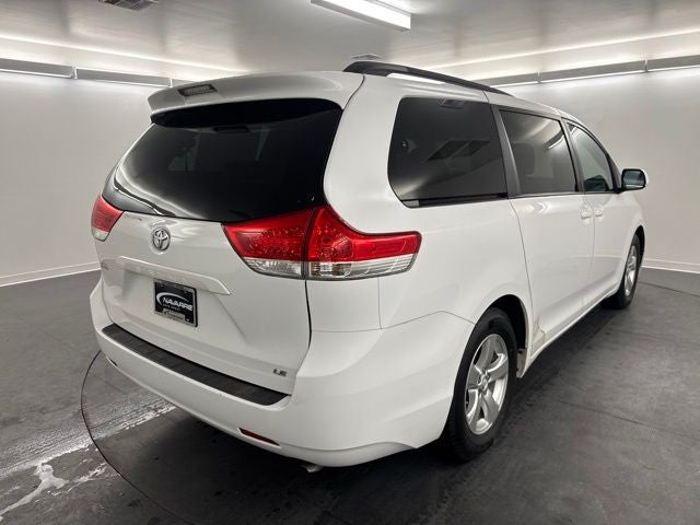 2013 Toyota Sienna LE