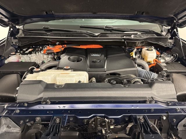 2023 Toyota Tundra Hybrid Platinum Hybrid