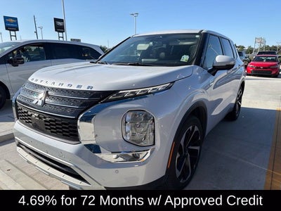 2024 Mitsubishi Outlander SE Black Edition