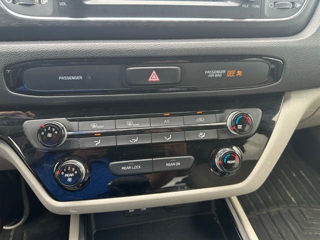 2019 Kia Sedona L